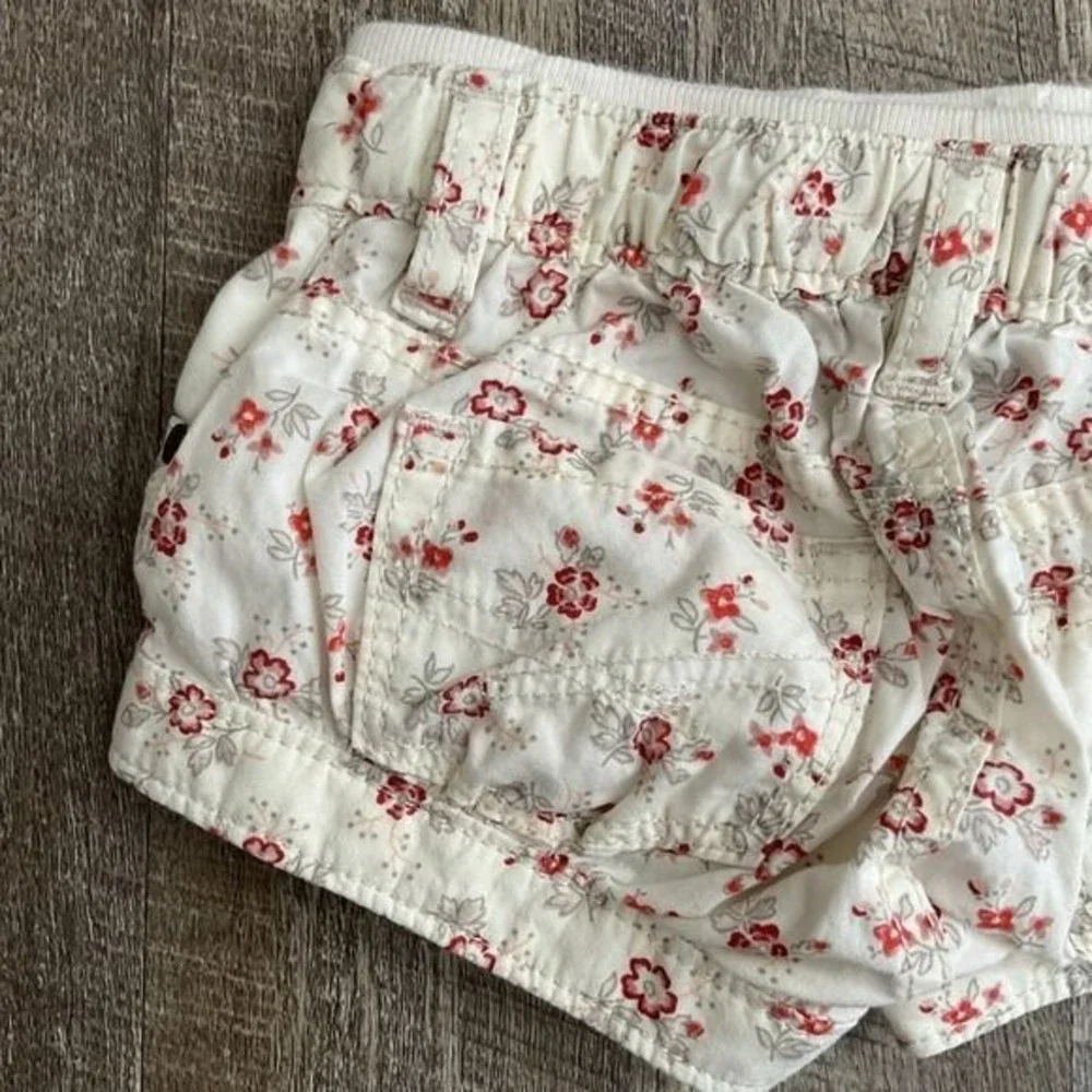 Baby Gap White Floral Print Shorts‎ 0-3 Months Elastic Waist
